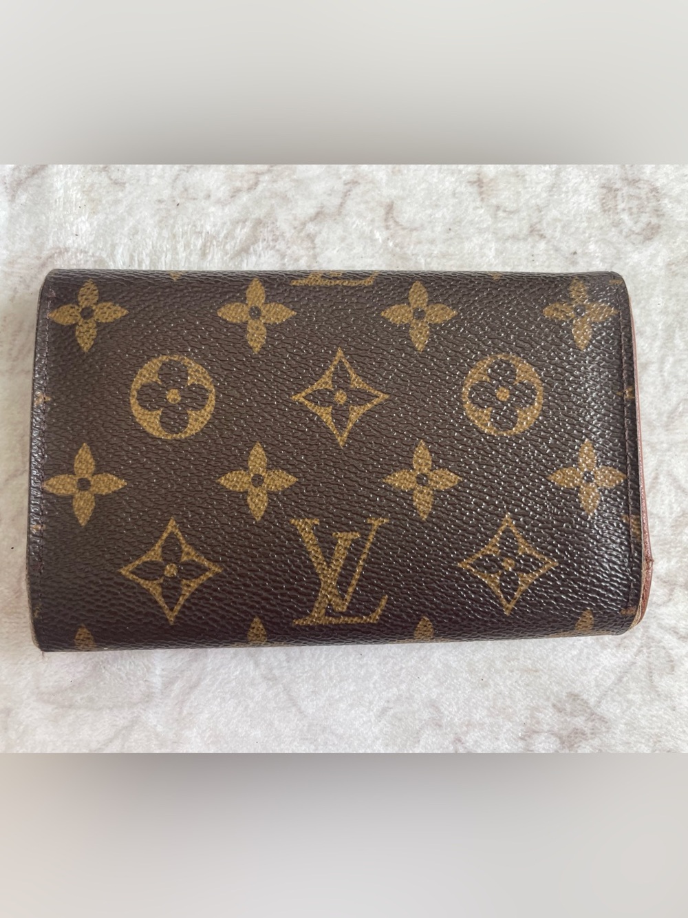 Louis Vuitton Porte Monnaie Billets Tresor Bifold Monogram Wallet - with COA - Picture 11 of 16